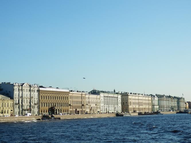 Жемчужное ожерелье Санкт-Петербурга