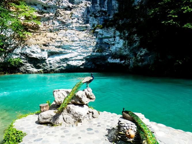 Абхазия. От горных озёр до кавказских шашлыков