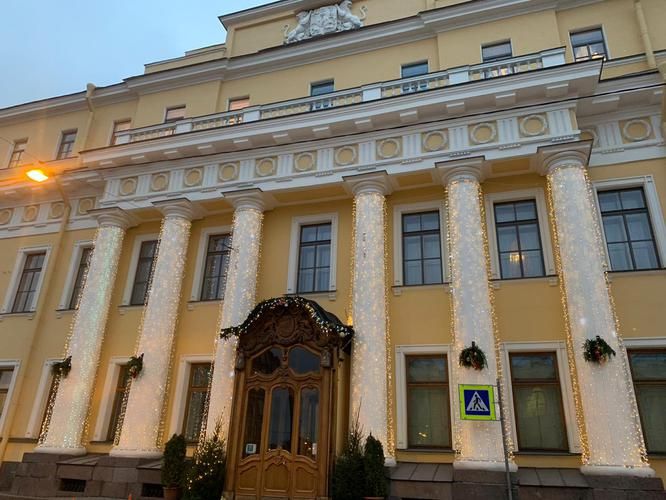 Петербург встречает Новый год: сказка, музыка и шампанское 5 дней