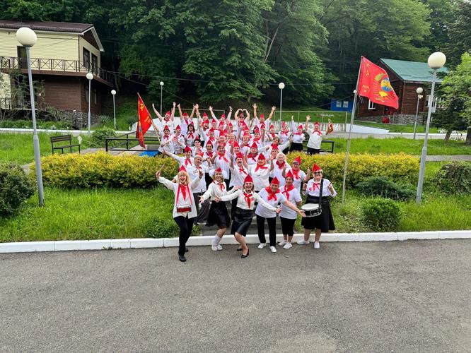 Пионерский лагерь для взрослых &quot;Вперед СССР&quot; 18 смена