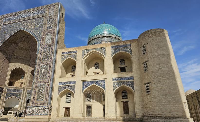 Встречаем Рождество у огней Каспия