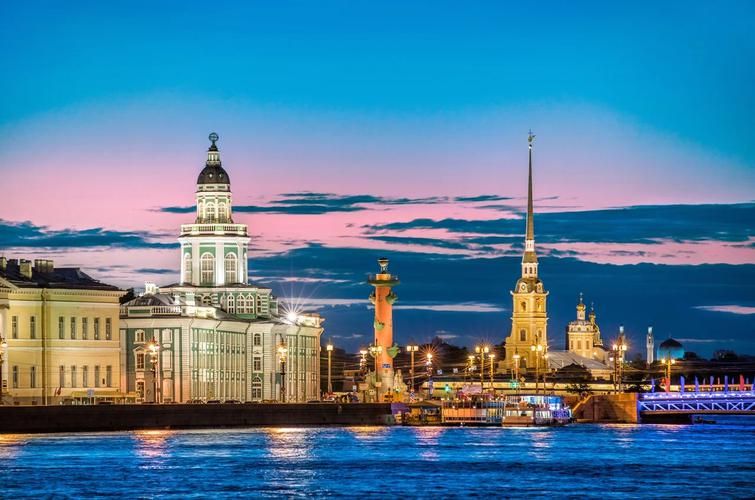 Семейные каникулы в Санкт-Петербурге