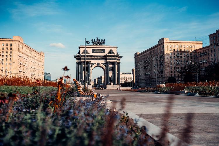 В Москву на Неделю (промо)