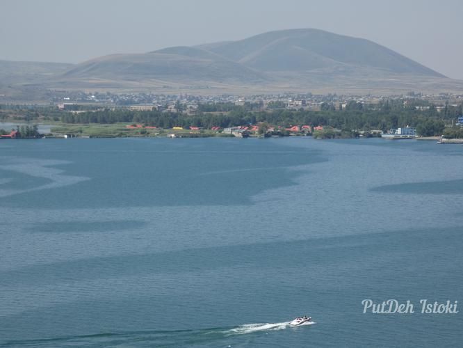 Новогодняя сказка Армении: история, гостеприимство и зимнее очарование