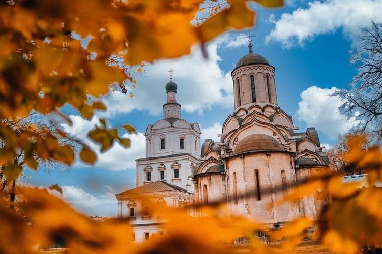 Москва: приключения, наука и волшебство огней