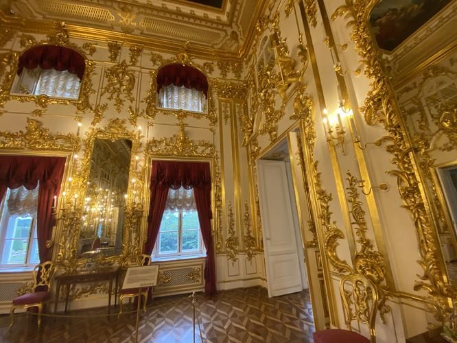 Новогоднее путешествие по следам Романовых: дворцы, сады и тайны 5 дней