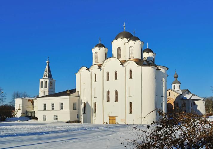 Зимняя сказка в Новгороде: огни, традиции и история